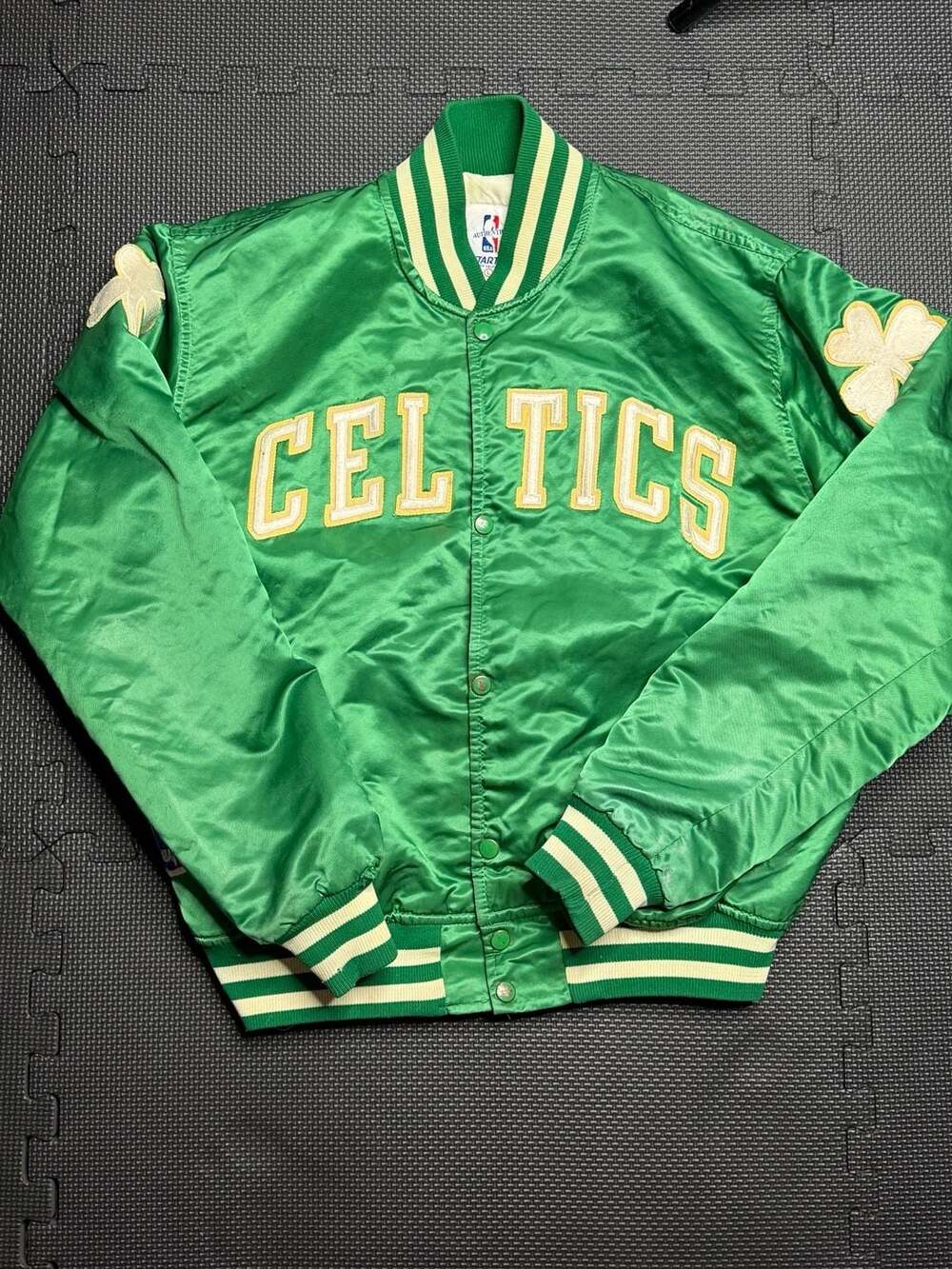 Starter Boston Celtics Size L Green Satin Basketball Jacket